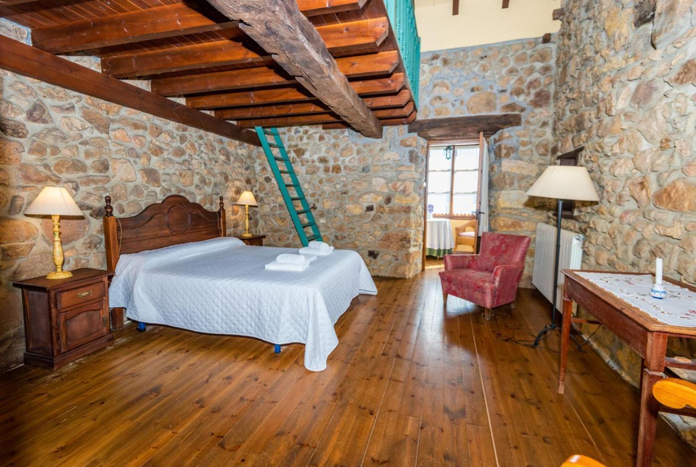 Casa Tenada * Robledo (Asturias)