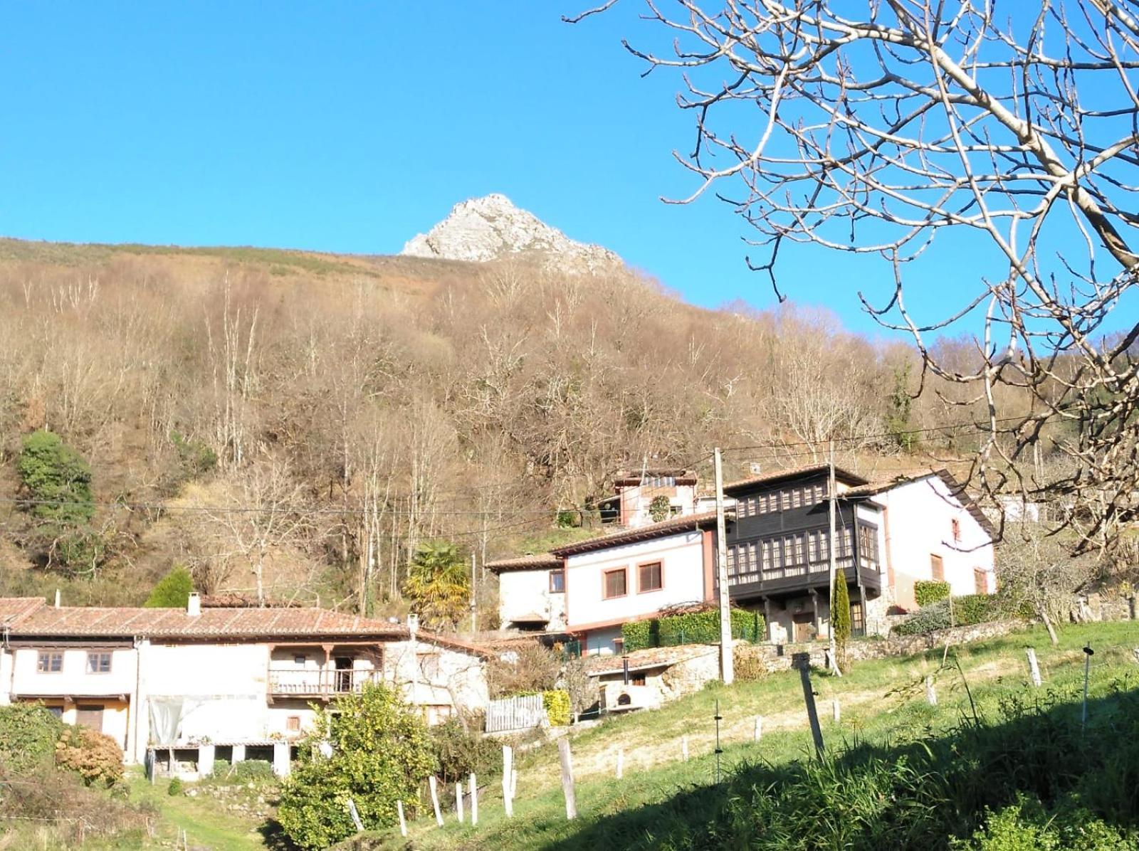 Casa Tenada * Robledo (Asturias)